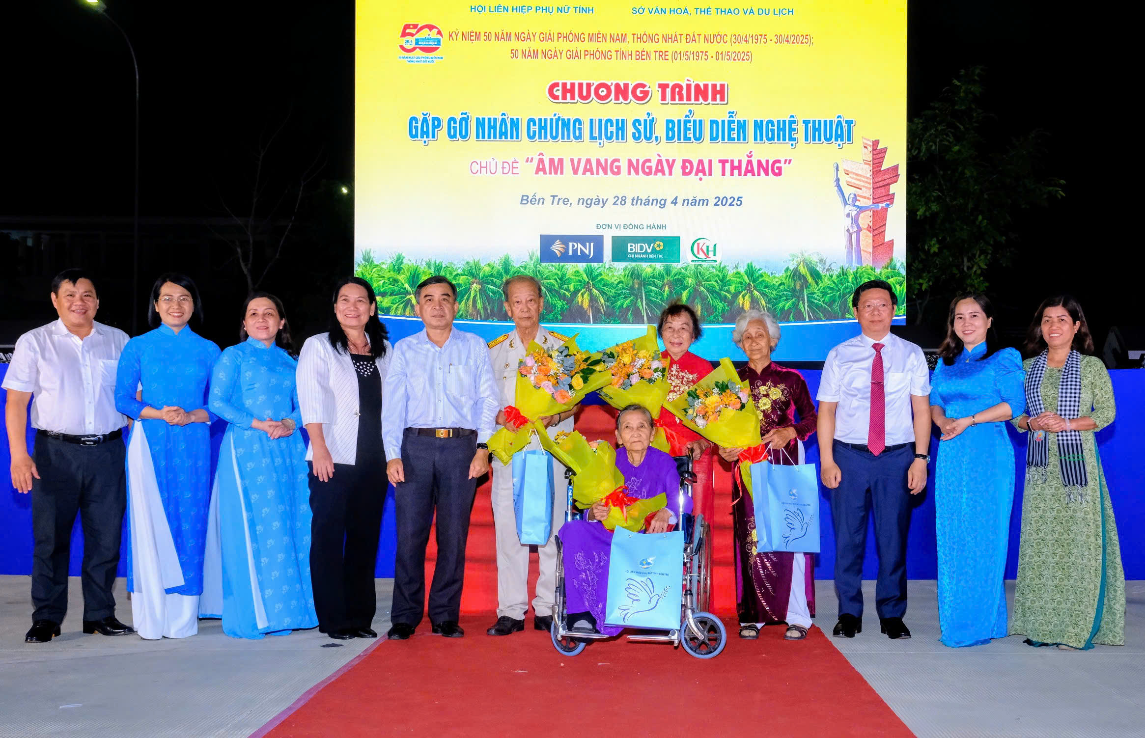 Âm vang ngày đại thắng trên quê hương Đồng Khởi anh hùng