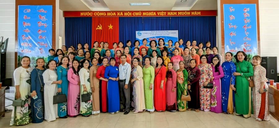 Hội LHPN xã Phú Hưng họp mặt giao lưu tổ trưởng tổ hội tiêu biểu nhân kỷ niệm 113 năm ngày Quốc tế phụ nữ 8/3