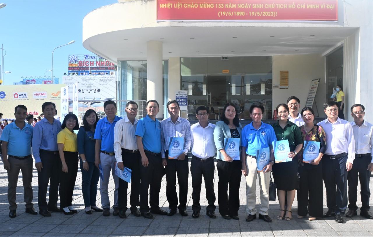 Bến Tre: Ra quân hưởng ứng Tháng vận động triển khai BHXH toàn dân 2023
