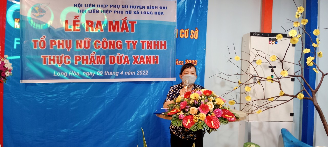 Ra mắt Tổ phụ nữ Công ty TNHH thực phẩm Dừa xanh