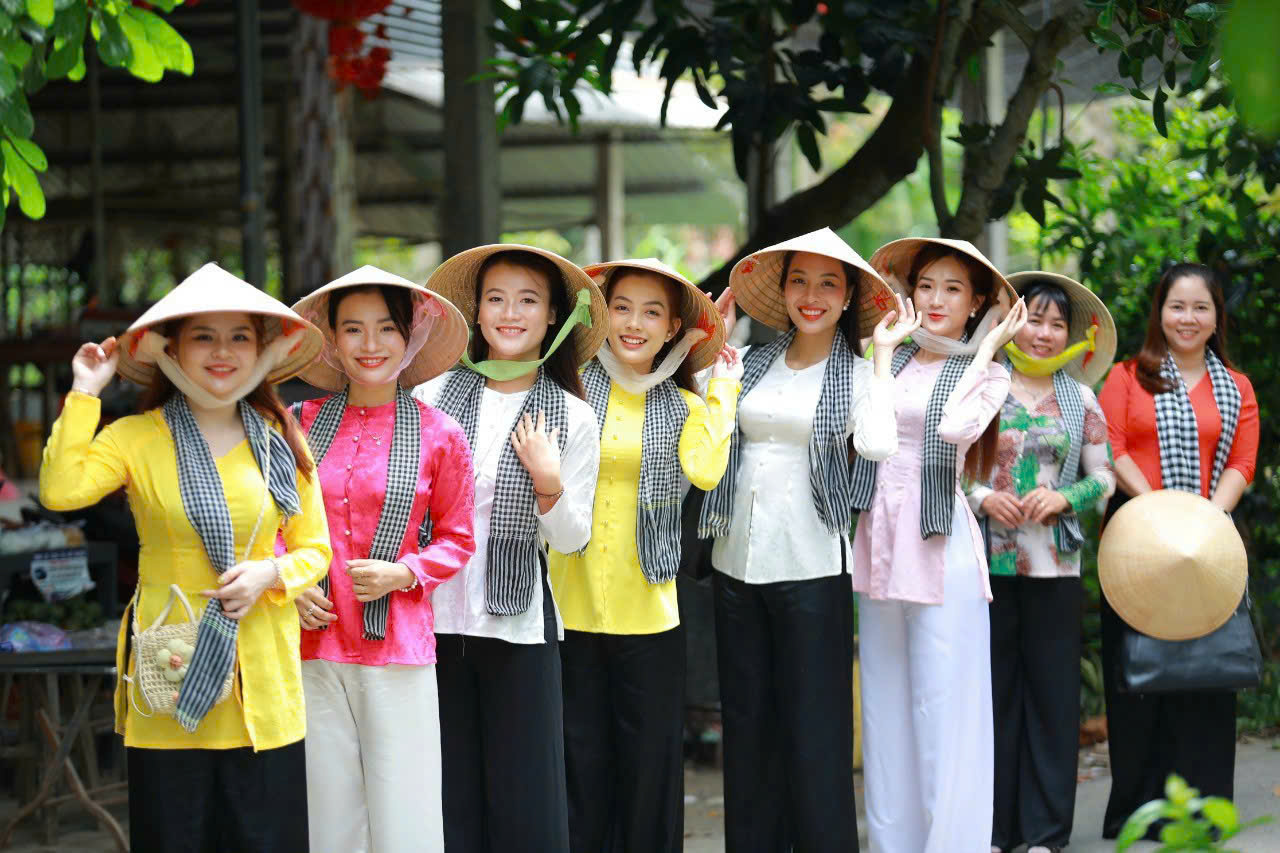 “Tuần lễ Áo bà ba” hướng đến những giá trị tốt đẹp (Từ ngày 14 đến 20/10/2024)