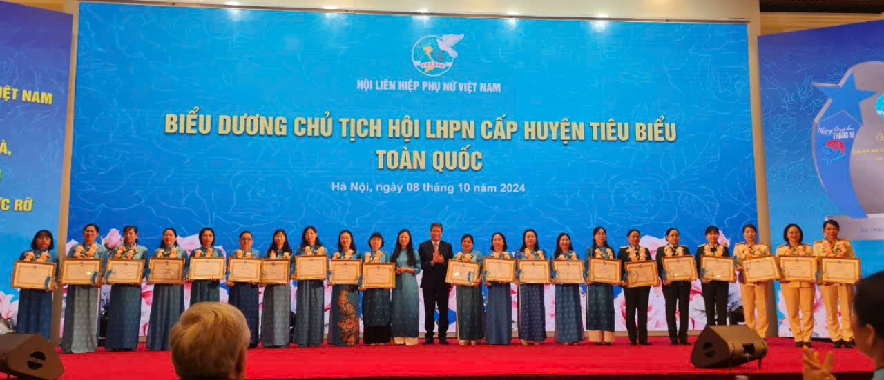 Biểu dương Chủ tịch Hội LHPN cấp huyện tiêu biểu toàn quốc năm 2024