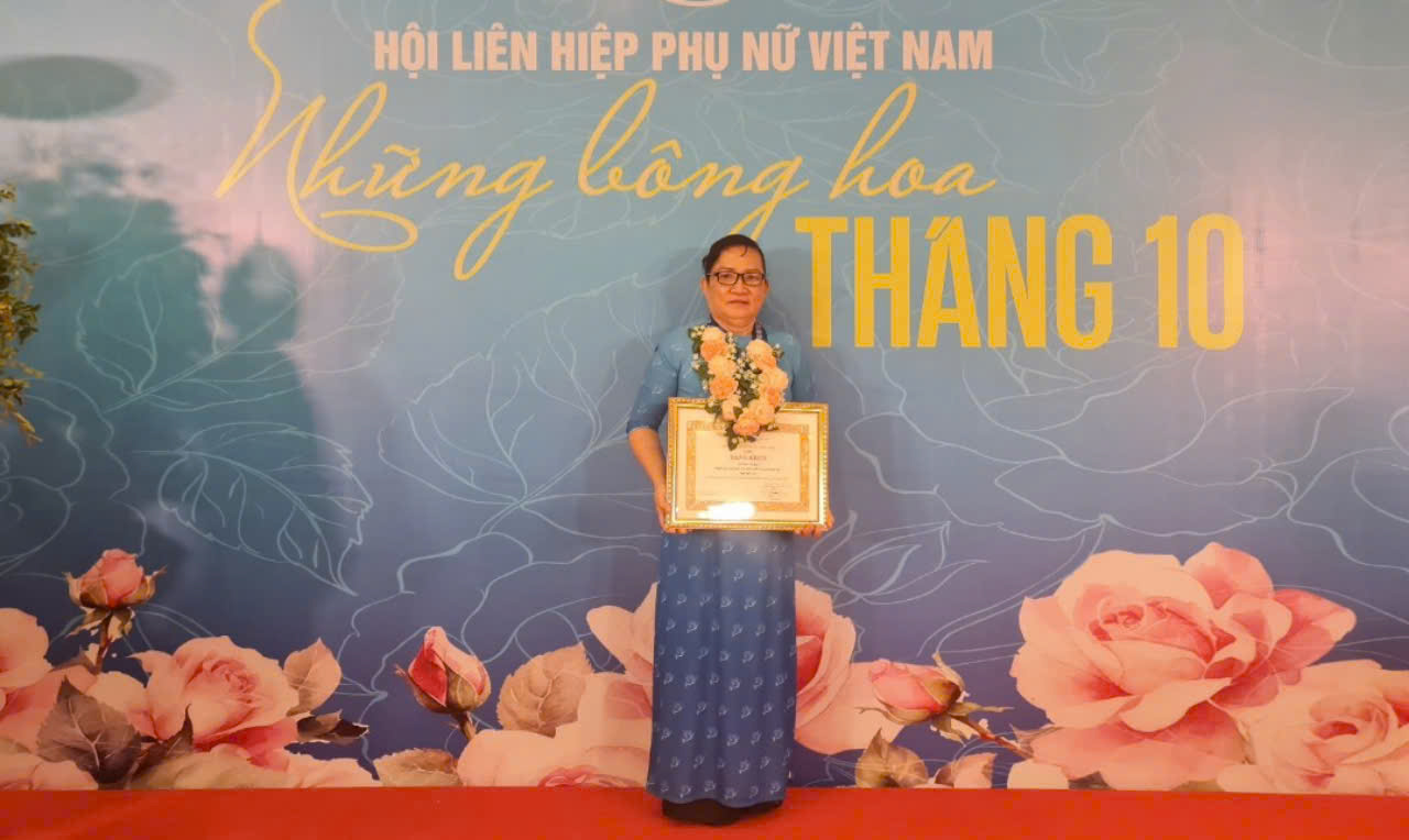 Chị Phạm Thị Lợi - Chủ tịch Hội LHPN huyện Bình Đại, tỉnh Bến Tre “Chủ tịch Hội Liên hiệp Phụ nữ huyện năng động, nhiệt huyết, trách nhiệm với công tác Hội và hội viên, phụ nữ”