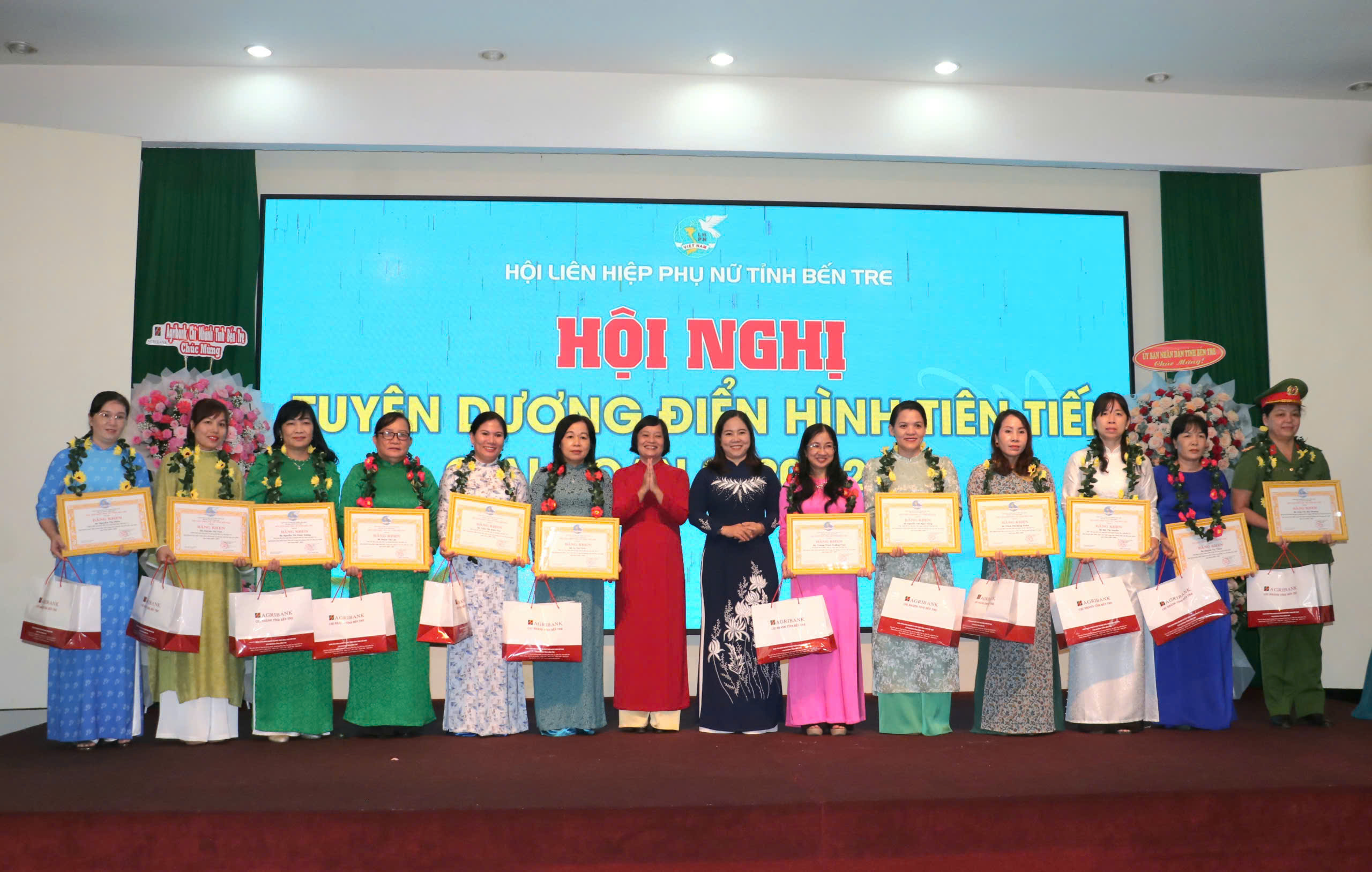 HỘI LIÊN HIỆP PHỤ NỮ TỈNH BẾN TRE TUYÊN DƯƠNG ĐIỂN HÌNH TIÊN TIẾN GIAI ĐOẠN 2020-2025