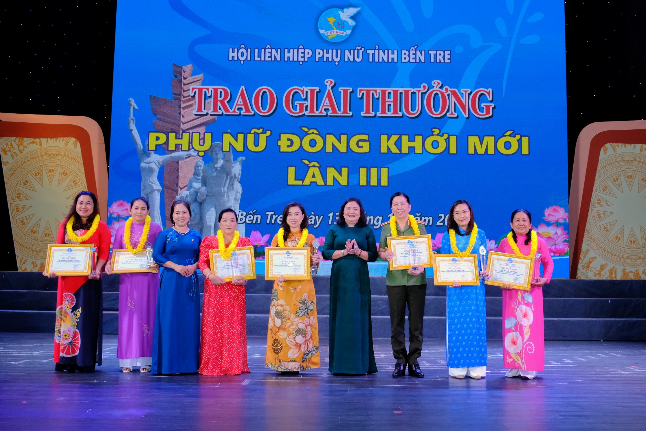 Xây dựng đội ngũ cán bộ nữ các cấp đáp ứng nhiệm vụ trong giai đoạn mới