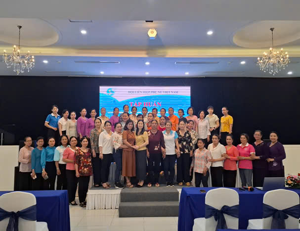 Kiểm tra hoạt động uỷ thác và nâng cao năng lực cho hội viên, phụ nữ trong phát triển kinh tế tập thể, giảm nghèo bền vững trên địa bàn tỉnh Bến Tre